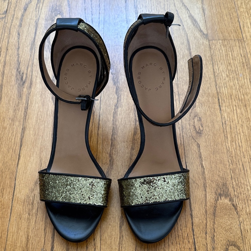 Marc Jacobs Black and Gold Glitter Heels